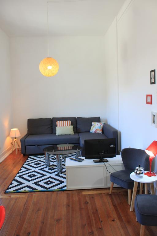 The Blue House - Saint Pauls Apartment Lisbon Room photo